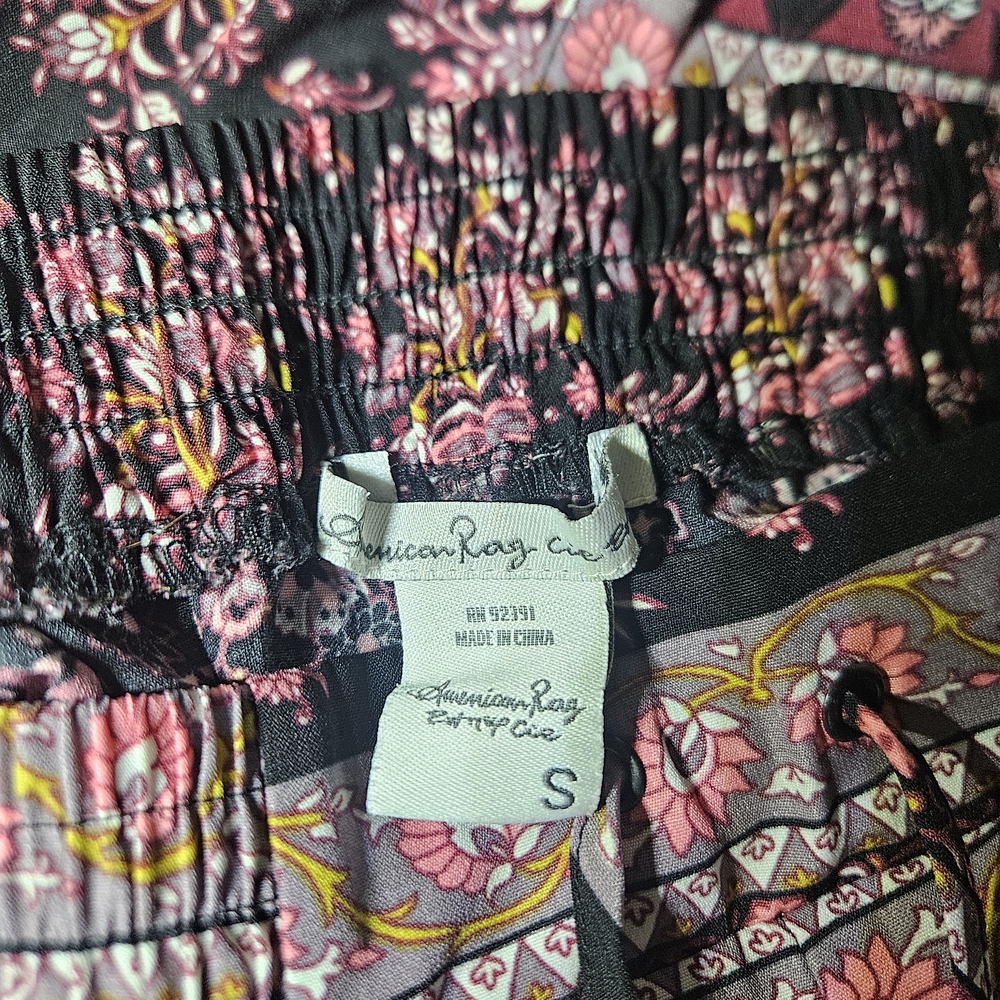 American Rag Black and Pink Floral Joggers - Picture 5 of 6